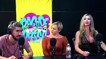 Flagrou dando para outro