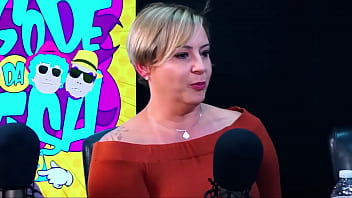 Flagrou dando para outro