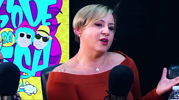 Flagrou dando para outro