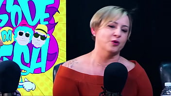 Flagrou dando para outro