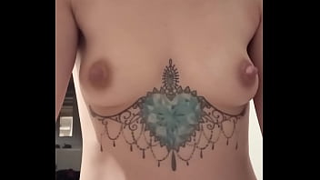 Bonjour mes coquins je vous offre le café