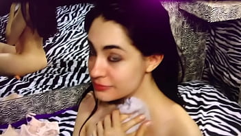 Lori Meets Maxxx Loadz thumbnail