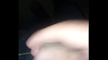 Pantalones Orinados Con Pañal De Tela Y Un Día Lleno De Delicia Y Pajas thumbnail