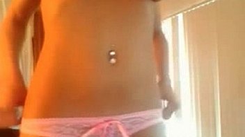 Big booty amateur teen model teasing for fans