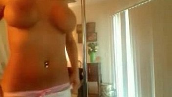 Big booty amateur teen model teasing for fans