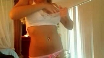 Big booty amateur teen model teasing for fans