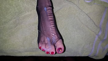 Hot Foot Cumshot thumbnail