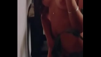 Ella Gosando Sola thumbnail