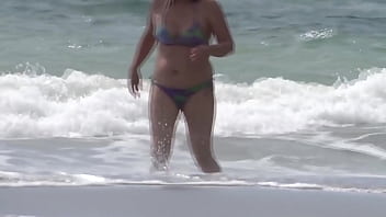 My wife shows off on the beach masturbates and gets cummed in her pussy—real cuckold