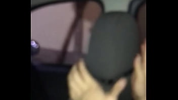 Homens Brancos Acordam O Amigo Na Porta Do Condominio No Edson Queiroz Fortaleza thumbnail