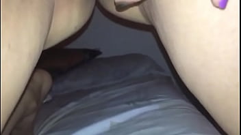 Rica gringa madura se graba mientras se masturba parte 4