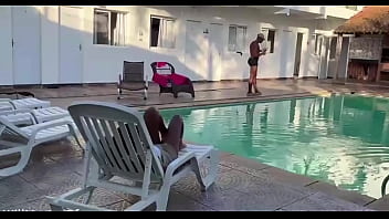 O marido levou a mulher para a pousada mais só queria trabalhar teve que ajuda ela a da uma relaxada