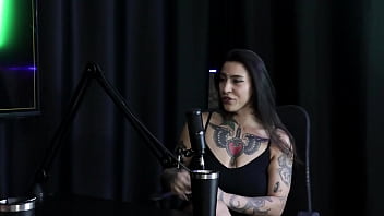 Goza com quase todos os clientes mas não bate muita siririca e depende do pau sua posição favorita é lexi mallet sheer red