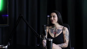 Goza com quase todos os clientes mas não bate muita siririca e depende do pau sua posição favorita é lexi mallet sheer red