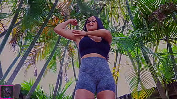 Strong woman giantess