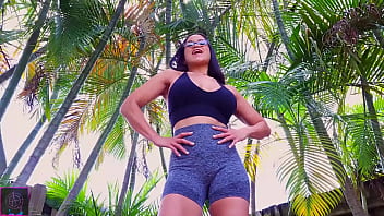 Strong woman giantess