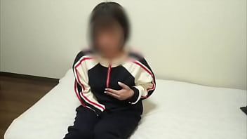 学◯からジャージ姿で家に帰ったらオナニーしてイキまくる可愛い女子マネージャー。