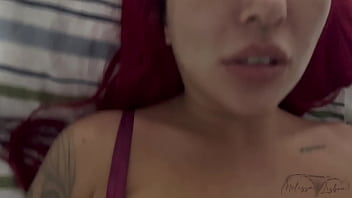 Mete só a cabecinha no meu cu não posso te dar a buceta