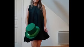 2025 03 17 esclave f strip tease st patrick