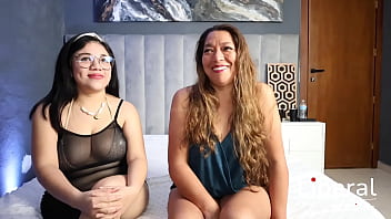 Cuckold disfruta viendo a su esposa teniendo gang bang con desconocidos