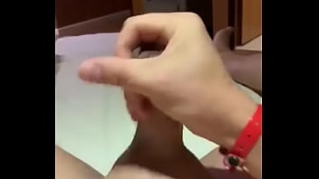 Um Amigo Gozando thumbnail