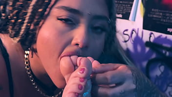 Medusa giving a great ice foot massage from maiah