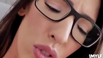 Manicured milf masturbation 4