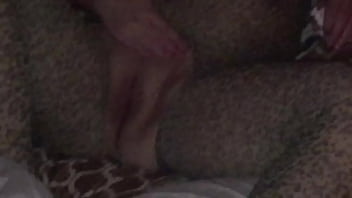 Cl loves playing in that pussy