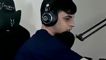 Reagindo a pornografia homemsexual