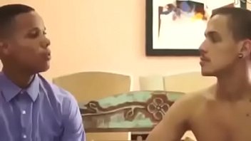 Reagindo A Pornografia Homemsexual thumbnail