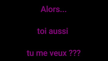 Hhhuuummm que j'aime t'exhiber mon cul de petite chienne que ce soit avec