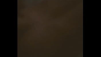 El primer anal de mi flakita y estaba mordiendo la almuada para que no la escuchará su hermana