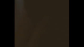 El primer anal de mi flakita y estaba mordiendo la almuada para que no la escuchará su hermana