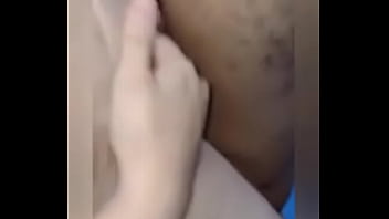 Anal querendo sai e o dotado empurrando