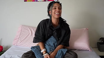 Lua obscena cantora e criadora de conteudo