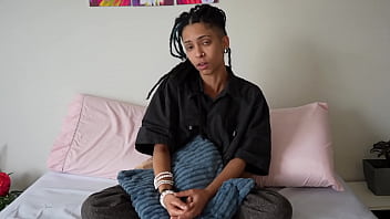 Lua obscena cantora e criadora de conteudo