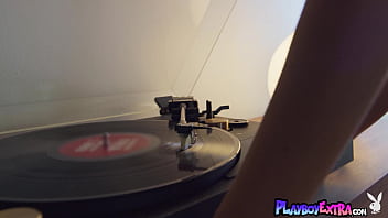 Hot brunette cougar dive shows her bubble butt and her fresh pussy