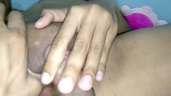 I couldn't hold it i told him to take off the condom so he could eat my