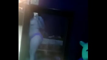 Teen nice tits dancing