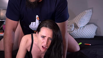 Amateur couple fucking and sweet brunette gets creampied