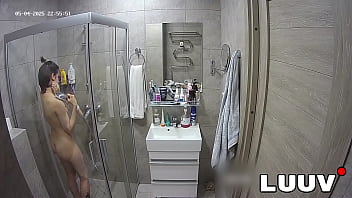 Luuv kareflore tears and joy in the shower processing her boyfriend's deep love Luuv kareflore tears and joy in the shower processing her boyfriend's deep love