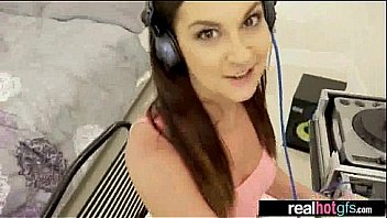 Brittany shae teen amateur gf bang hard in hot scene video 09