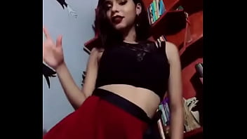 Allison engañando a su novio con una falsdita