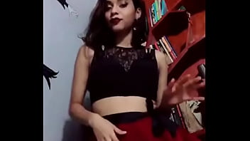 Allison engañando a su novio con una falsdita