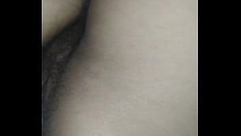 Con mi esposa metiéndole el dedo en ano para explicarle