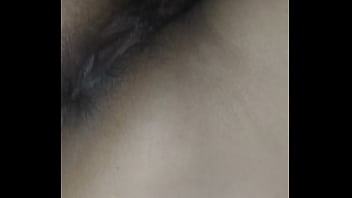 Con mi esposa metiéndole el dedo en ano para explicarle