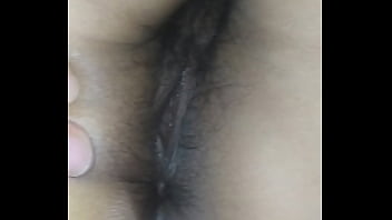 Con mi esposa metiéndole el dedo en ano para explicarle