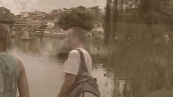 A revanche apresenta lua