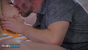 Adultmobile realityjunkies madison summers mike mancini creampie virgins 7 scene 3