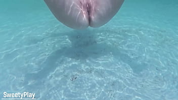 Mature Pussy Creampie Underwater Cum Inside thumbnail
